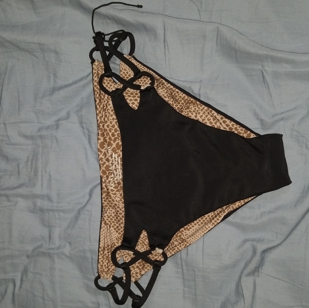 Acacia bikini bottom